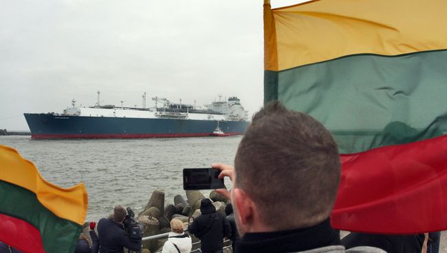 Терминал сжиженного природного газа в Клайпедском порту. Архивное фото Терминал сжиженного природного газа в Клайпедском порту. Архивное фото