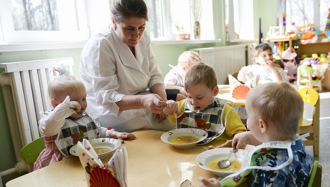 День заботы: как помочь няням в домах ребенка и больницах