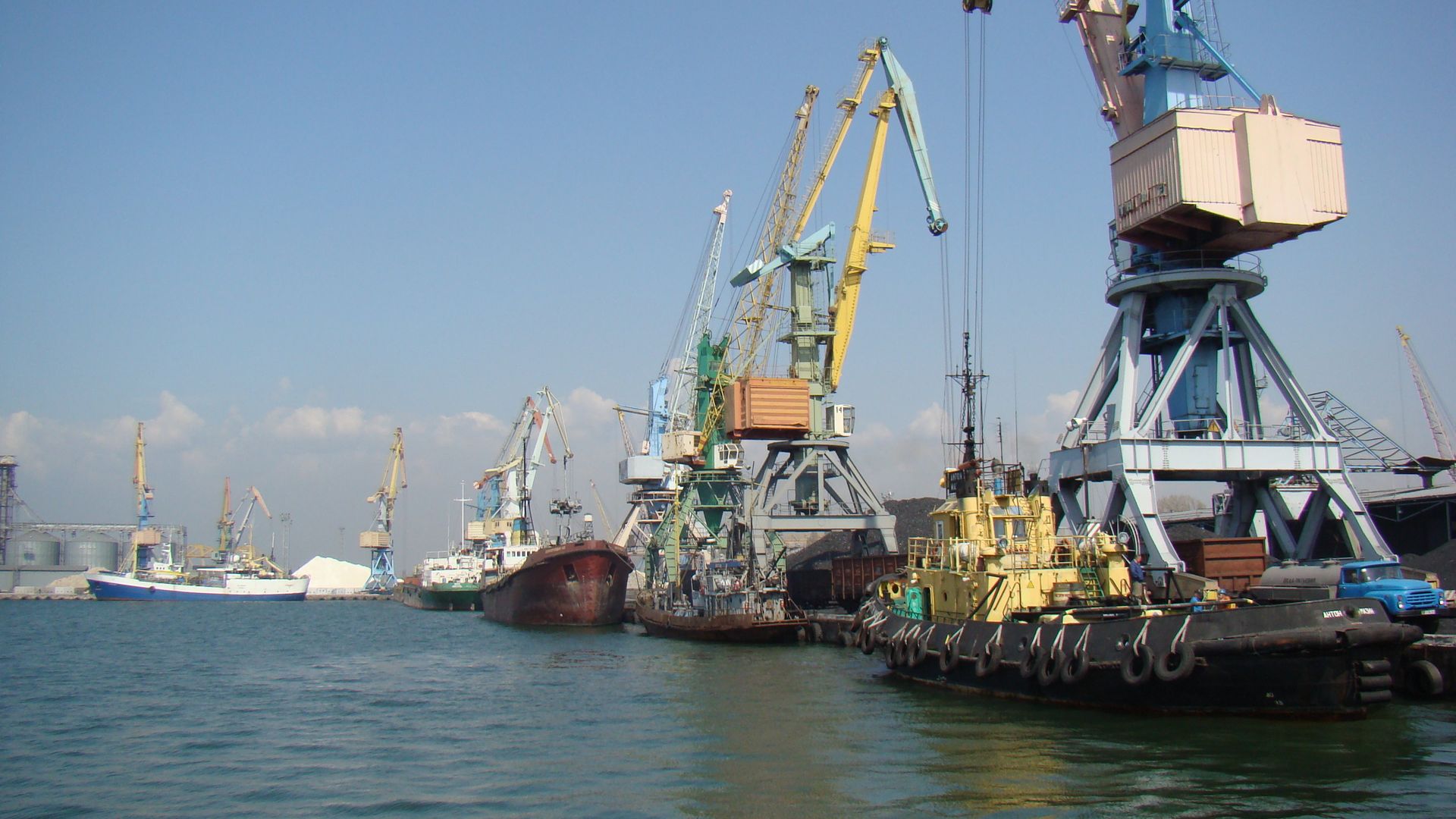 Бердянский морской торговый порт Бердянский морской торговый порт - РИА Новости, 1920, 27.12.2022