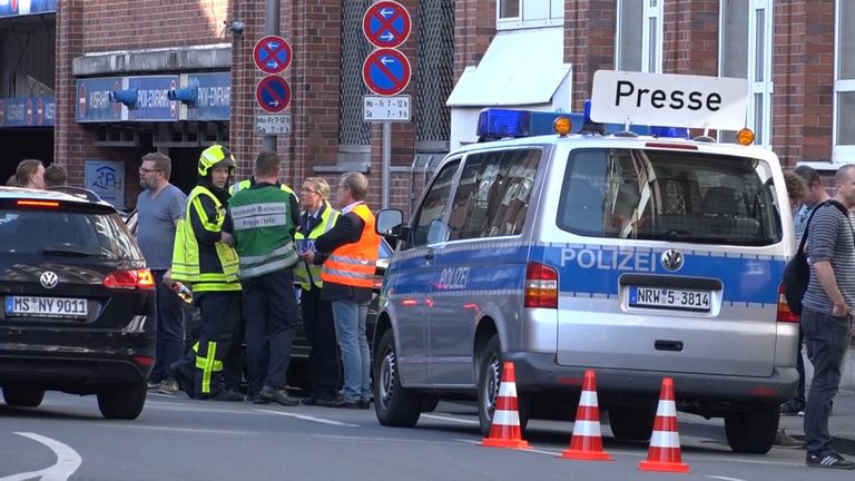 Оперативные службы прибыли на место теракта в немецком Мюнстере Оперативные службы прибыли на место теракта в немецком Мюнстере