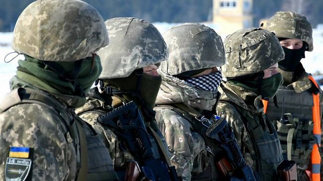 Украинские военные. Архивное фото Украинские военные. Архивное фото