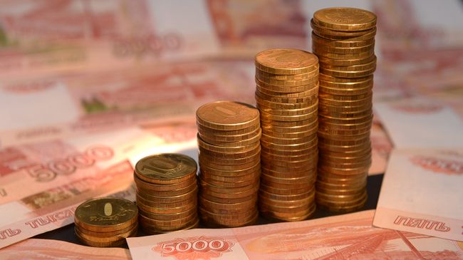 Денежные купюры и монеты России Денежные купюры и монеты России