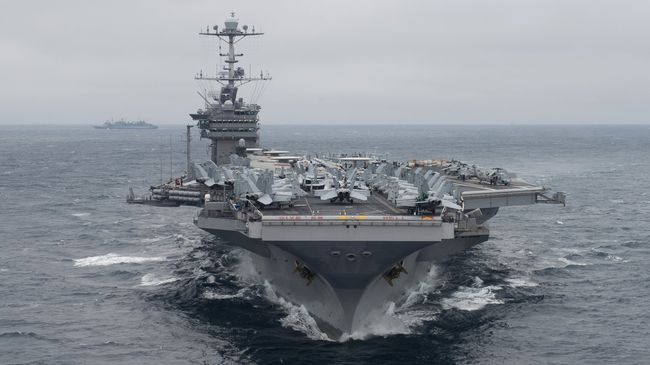 Американский авианосец USS Harry Truman. Архивное фото Американский авианосец USS Harry Truman. Архивное фото