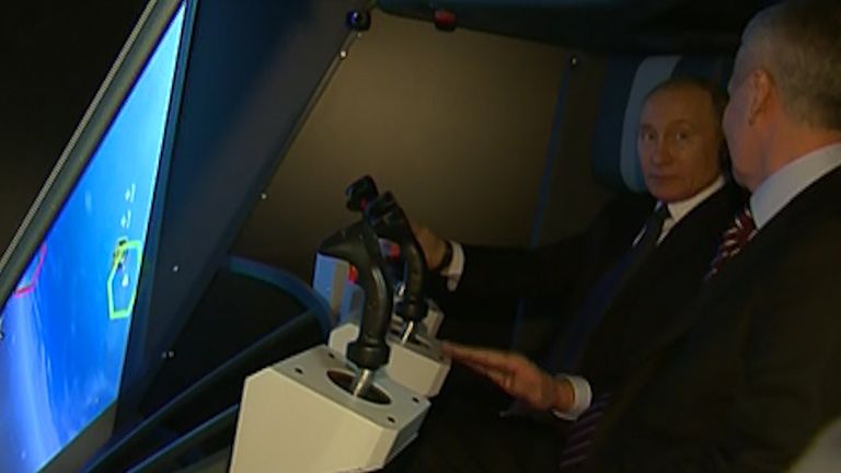 Путин в Космосе, или Как президент пристыковался к МКС Путин в Космосе, или Как президент пристыковался к МКС