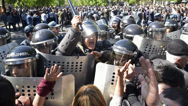 Акция протеста оппозиции в Ереване. 16 апреля 2018 Акция протеста оппозиции в Ереване. 16 апреля 2018