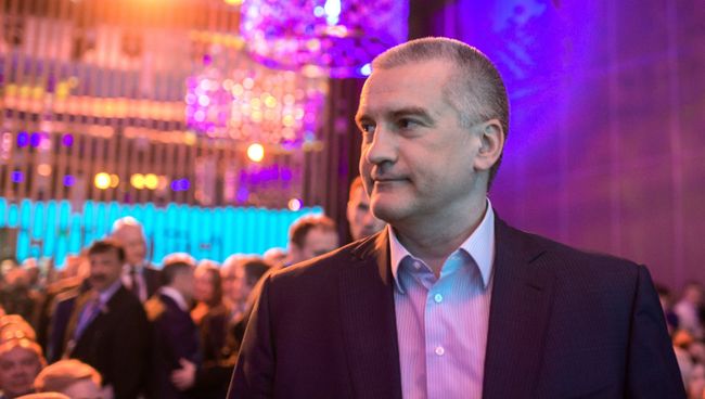 Глава Республики Крым Сергей Аксенов на Ялтинском международном экономическом форуме в Крыму. 19 апреля 2018 Глава Республики Крым Сергей Аксенов на Ялтинском международном экономическом форуме в Крыму. 19 апреля 2018