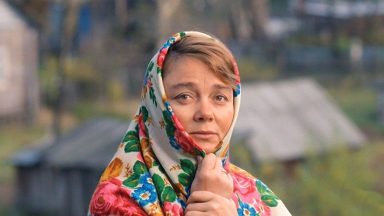 Кадр из фильма Любовь и голуби Кадр из фильма Любовь и голуби