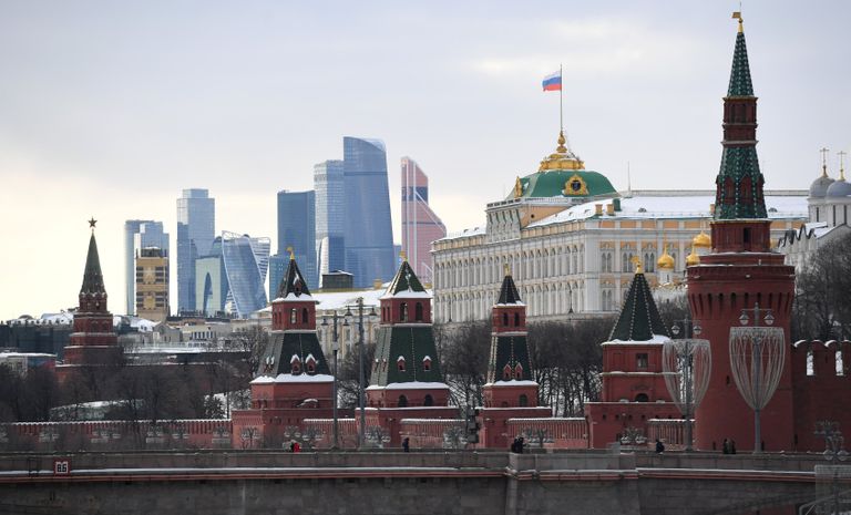 Кремлевская набережная Кремлевская набережная