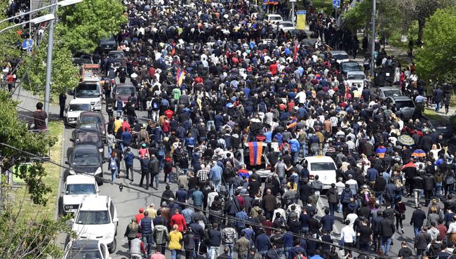 Участники акции протеста в Ереване