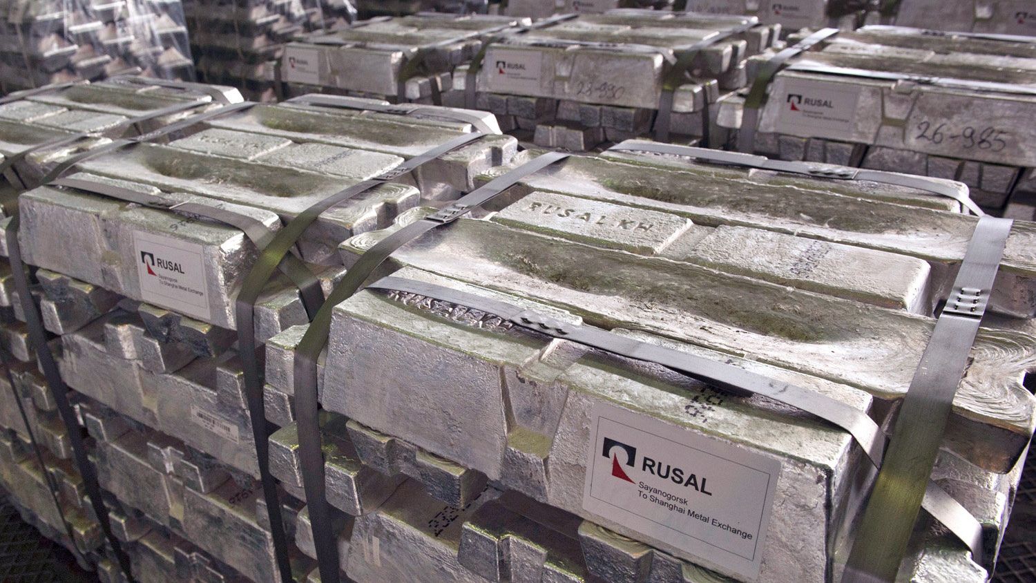 Продукция завода РУСАЛ Саяногорск Продукция завода РУСАЛ Саяногорск - РИА Новости, 1920, 06.09.2021