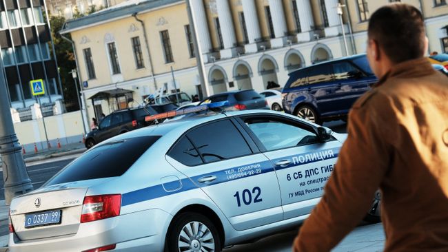 Автомобиль дорожно-патрульной службы Автомобиль дорожно-патрульной службы