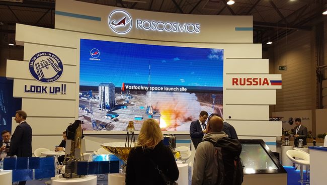 Стенд госкорпорации Роскосмос. Архивное фото Стенд госкорпорации Роскосмос. Архивное фото