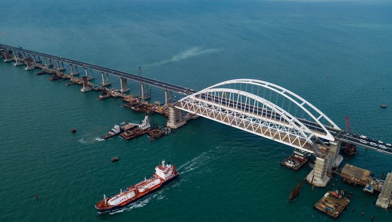 Строительство Крымского моста и автоподходов со стороны Тамани Строительство Крымского моста и автоподходов со стороны Тамани