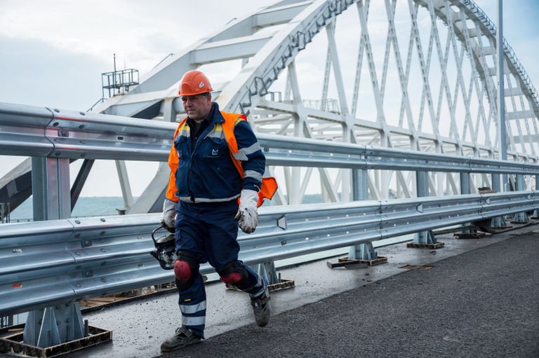 Строительство Крымского моста Строительство Крымского моста