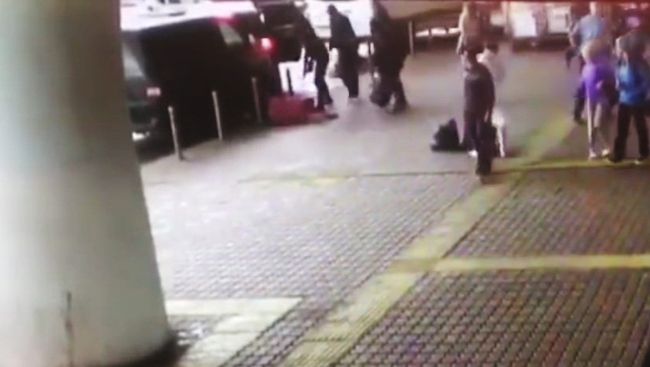 Кадр ограбления во Внуково Кадр ограбления во Внуково