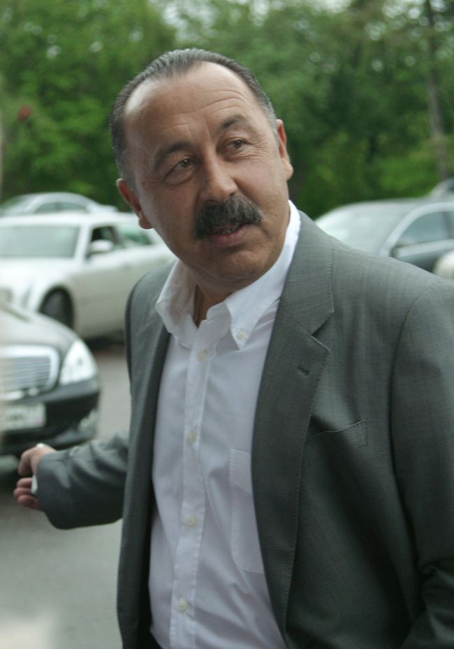 Валерий Газзаев