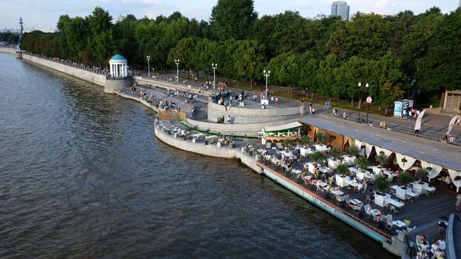 Парк Горького. Архивное фото Парк Горького. Архивное фото