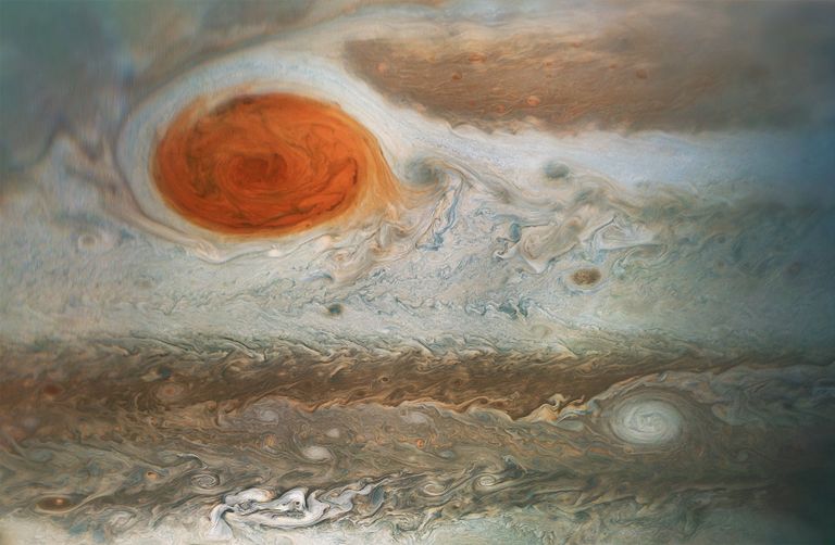 Большое красное пятно Юпитера снятое зондом Juno Большое красное пятно Юпитера снятое зондом Juno