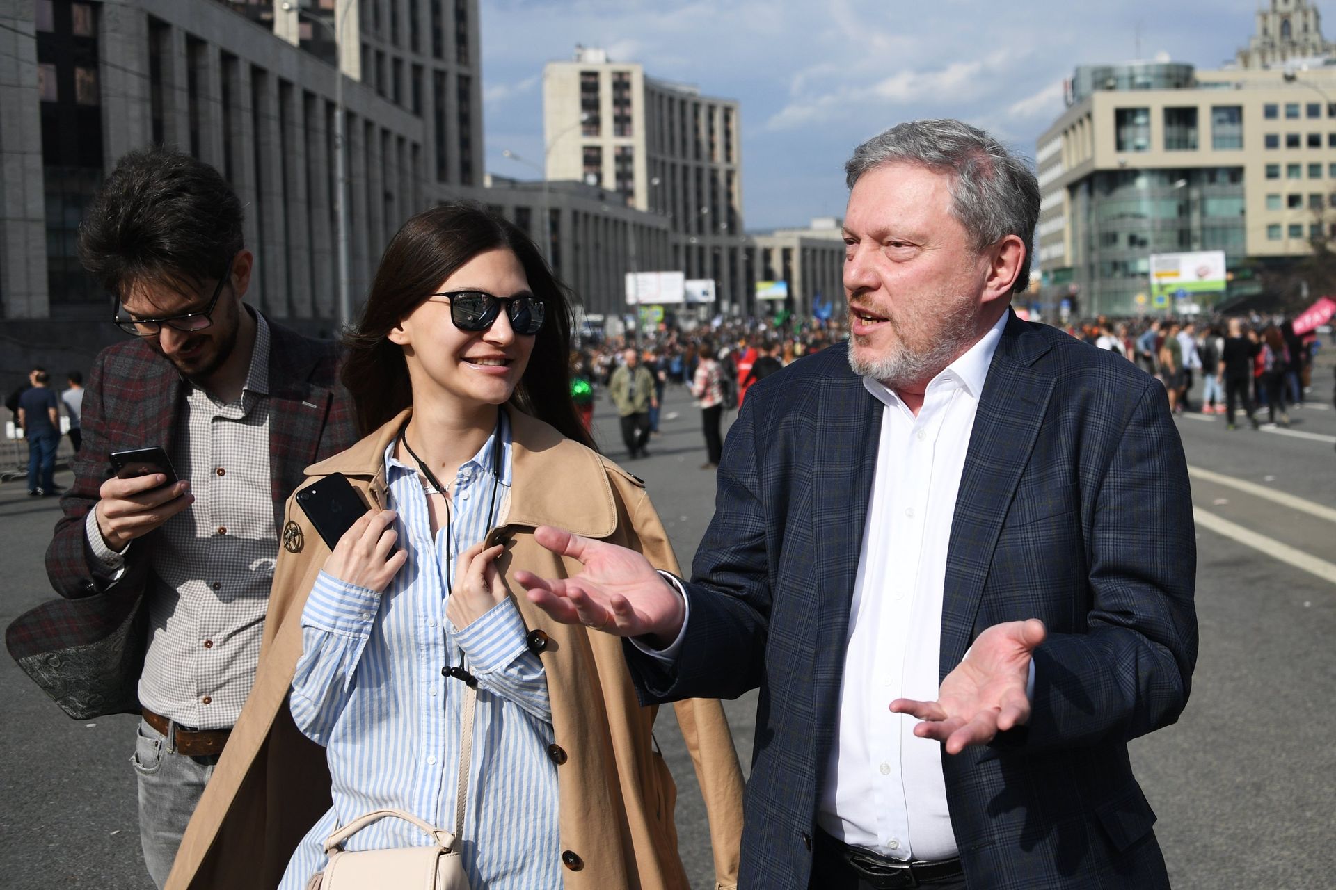 Руководитель фракции Яблоко Григорий Явлинский на митинге в поддержку мессенджера Telegram на проспекте Сахарова в Москве Руководитель фракции Яблоко Григорий Явлинский на митинге в поддержку мессенджера Telegram на проспекте Сахарова в Москве - РИА Новости, 1920, 04.07.2021