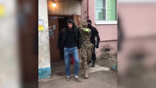 Оперативные кадры задержания членов ИГ* в Ярославле Оперативные кадры задержания членов ИГ* в Ярославле