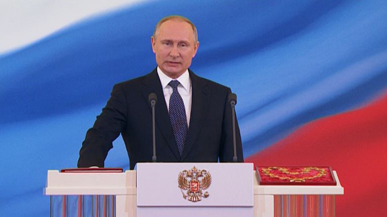 Владимир Путин вступил в должность президента России Владимир Путин вступил в должность президента России