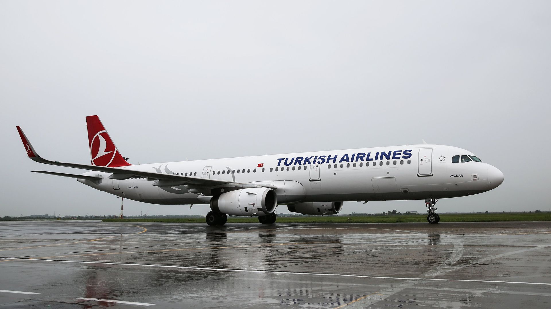 Самолет Airbus A321 Самолет Airbus A321 - РИА Новости, 1920, 17.04.2023