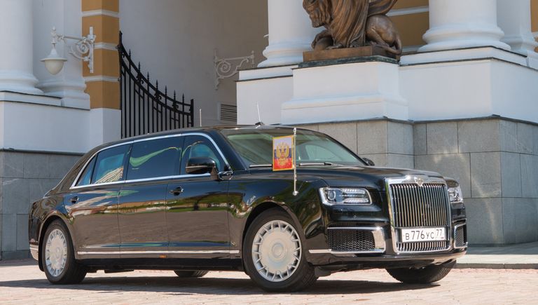 Автомобиль Aurus кортежа президента РФ Автомобиль Aurus кортежа президента РФ