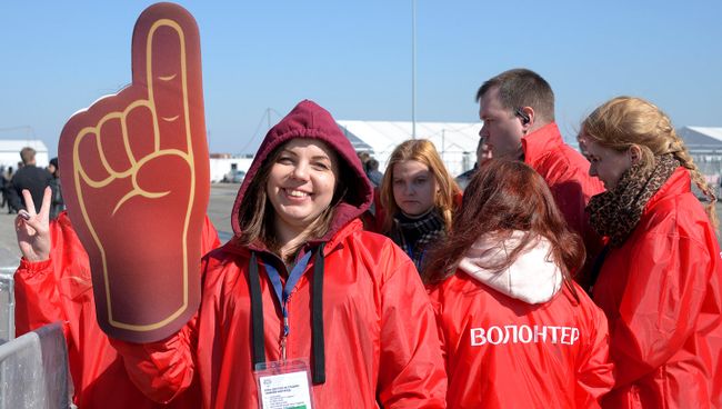 В организации трех тестовых матчей ЧМ-2018 помогли более 2000 волонтеров