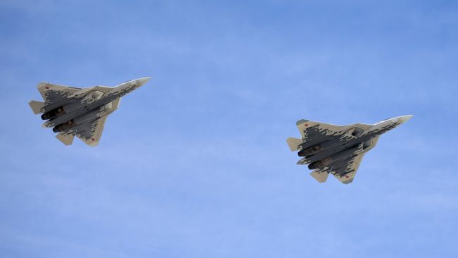 Многофункциональные истребители пятого поколения Су-57 Многофункциональные истребители пятого поколения Су-57