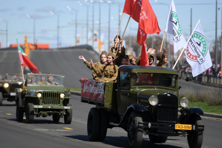 Участники военного парада в Казани, посвященного 73-й годовщине Победы в Великой Отечественной войне Участники военного парада в Казани, посвященного 73-й годовщине Победы в Великой Отечественной войне