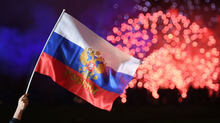 Праздничный салют в честь Дня Победы на Поклонной горе в Москве