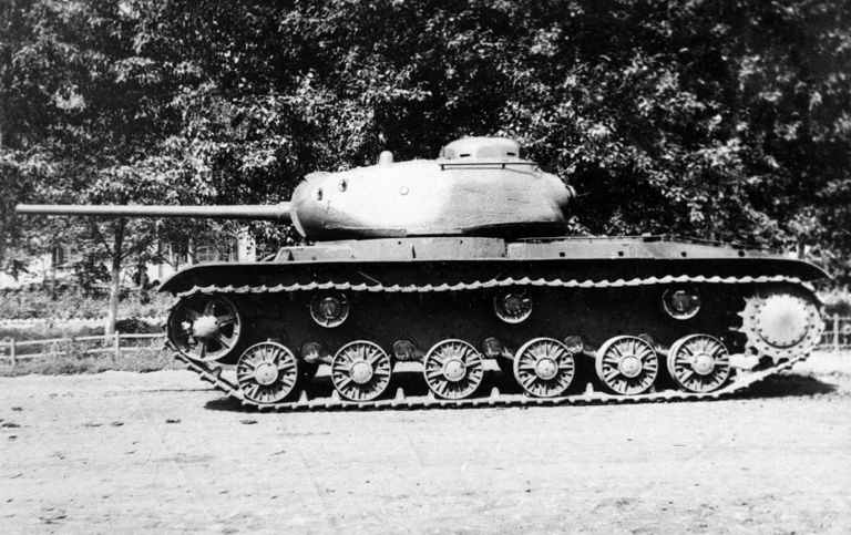Танк КВ-85