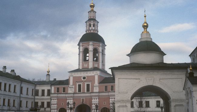 Надвратная церковь преподобного Симеона Столпника