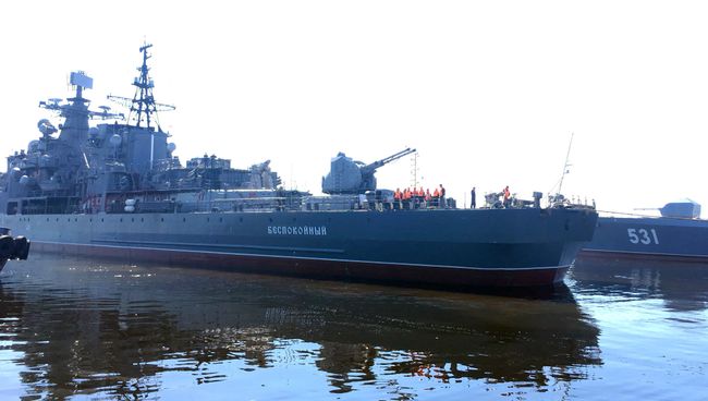 Эскадренный миноносец Беспокойный во время прибытия в Кронштадт. 13 мая 2018 Эскадренный миноносец Беспокойный во время прибытия в Кронштадт. 13 мая 2018