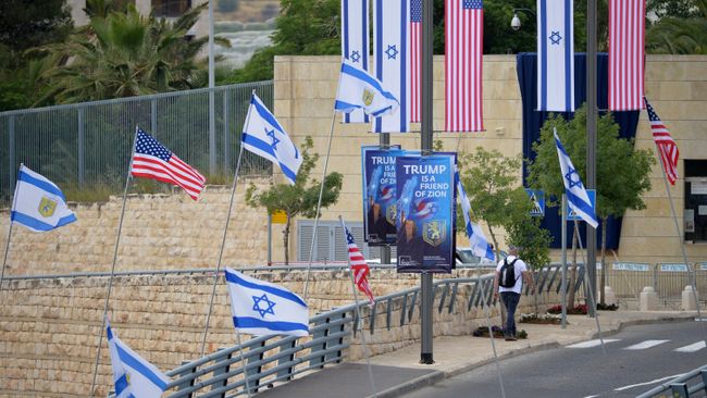 Флаги США и Израиля в Иерусалиме, где состоялась церемония переноса посольства США из Тель-Авива в Иерусалим. Архивное фото