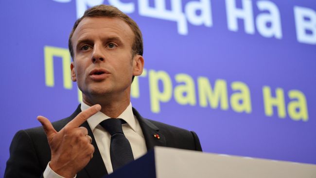 Президент Франции Эммануэль Макрон во время заявления для прессы на саммите ЕС в Софии. 17 мая 2018 Президент Франции Эммануэль Макрон во время заявления для прессы на саммите ЕС в Софии. 17 мая 2018