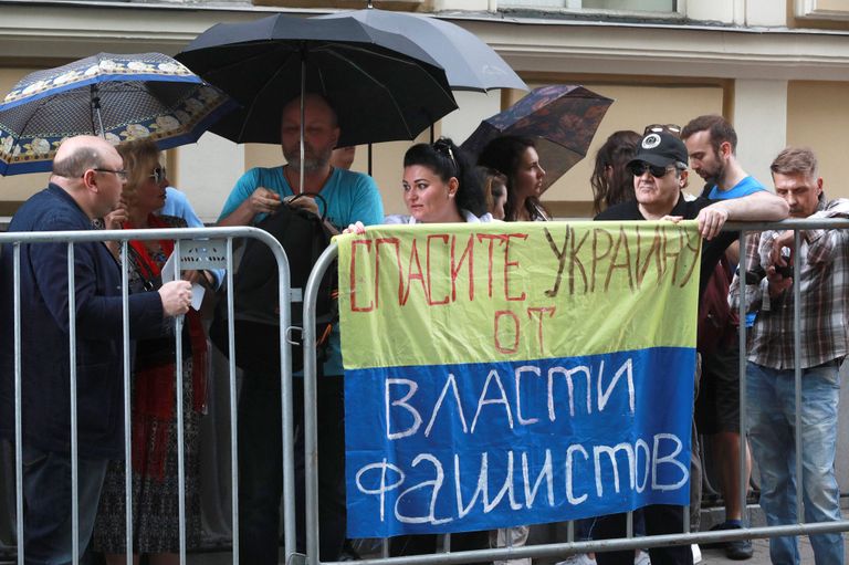 Акция у здания посольства Украины в Москве в поддержку журналиста Кирилла Вышинского. 18 мая 2018 Акция у здания посольства Украины в Москве в поддержку журналиста Кирилла Вышинского. 18 мая 2018