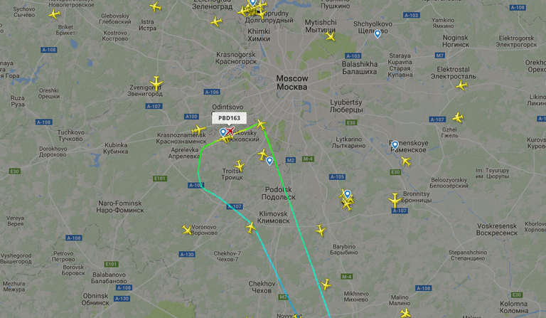Скриншот страницы сайта flightradar24 с данными рейса ДР 163 авиакомпании Победа, следующего по маршруту Москва - Астрахань. 19 мая 2018