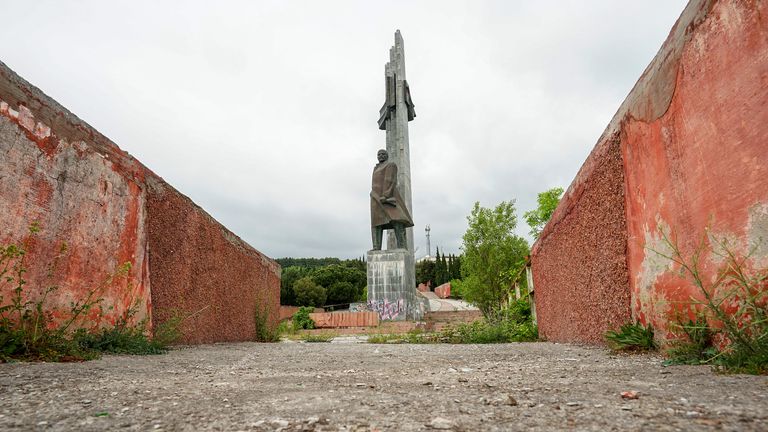 Памятник В. И. Ленину, МДЦ Артек Памятник В. И. Ленину, МДЦ Артек