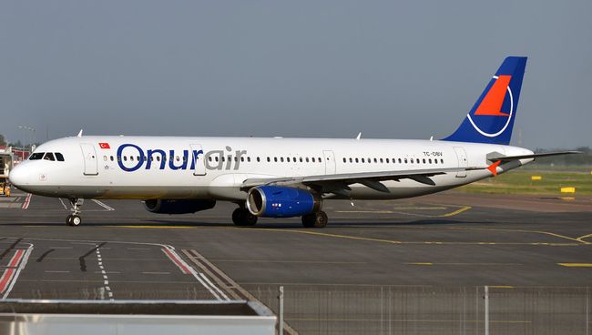 Самолет авиакомпании Onur Air Самолет авиакомпании Onur Air