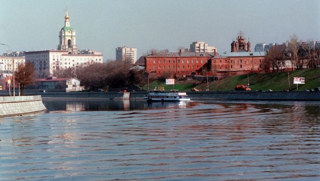 Москва-река. Архивное фото Москва-река. Архивное фото