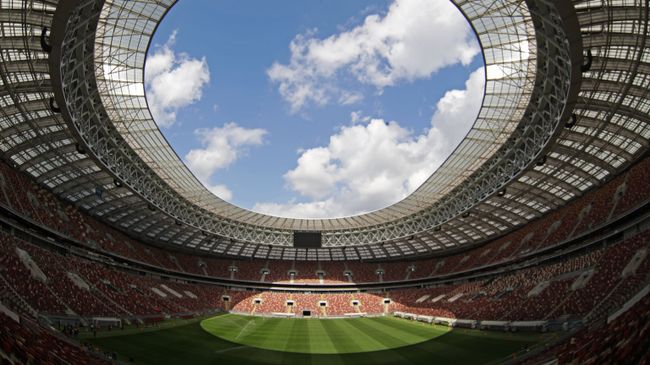 Большая спортивная арена Лужники в Москве