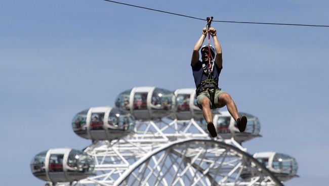 Аттракцион скоростного спуска Zip World London Аттракцион скоростного спуска Zip World London