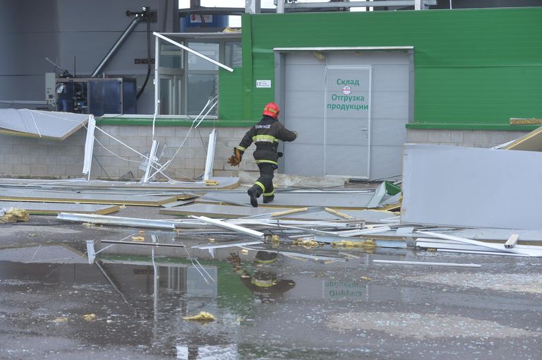 Взрыв на белорусском заводе Алкид в Минской области по производству гидроизоляционных и кровельных мастик и эмульсий. 22 мая 2018 Взрыв на белорусском заводе Алкид в Минской области по производству гидроизоляционных и кровельных мастик и эмульсий. 22 мая 2018