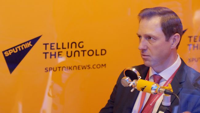 Генеральный директор АО Росгеология Роман Панов в радиорубке Sputnik на Петербургском международном экономическом форуме Генеральный директор АО Росгеология Роман Панов в радиорубке Sputnik на Петербургском международном экономическом форуме