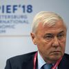 Председатель комитета Государственной Думы РФ по финансовому рынку Анатолий Аксаков на Петербургском международном экономическом форуме. 24 мая 2018 Председатель комитета Государственной Думы РФ по финансовому рынку Анатолий Аксаков на Петербургском международном экономическом форуме. 24 мая 2018