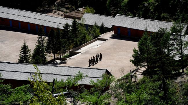 Военнослужащие на ядерном полигоне Пхунгери на севере КНДР. Архивное фото Военнослужащие на ядерном полигоне Пхунгери на севере КНДР. Архивное фото