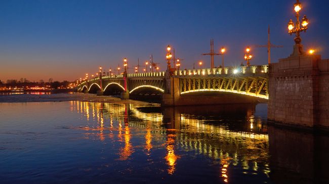 Подсветка Троицкого моста Подсветка Троицкого моста