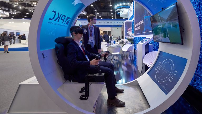 Стенд компании Российские космические системы (РКС) на Петербургском международном экономическом форуме 2018. 26 мая 2018 Стенд компании Российские космические системы (РКС) на Петербургском международном экономическом форуме 2018. 26 мая 2018