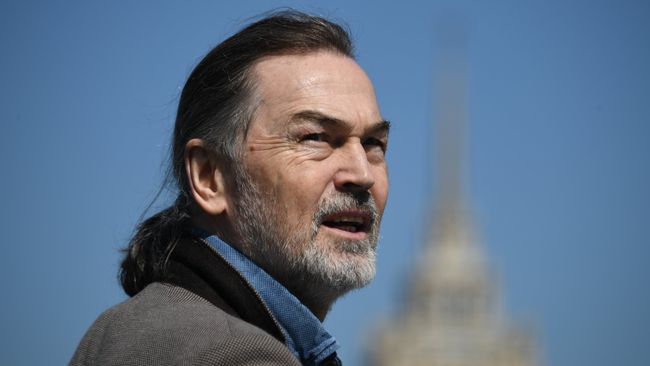 Художник Никас Сафронов Художник Никас Сафронов